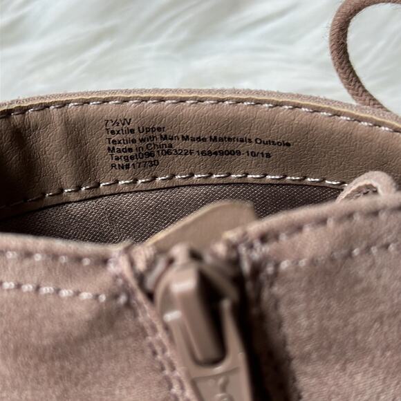 Universal Thread | Wedge Tan Ankle Booties Size 7.5W - Picture 8 of 8